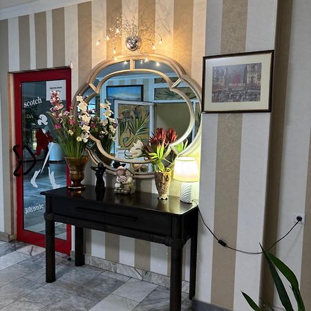Hotel Central Razgrad Buitenkant foto