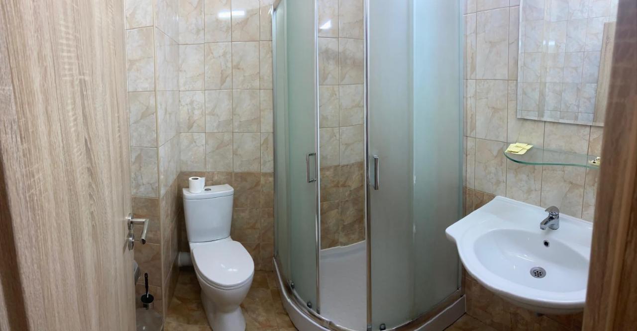Hotel Central Razgrad Buitenkant foto