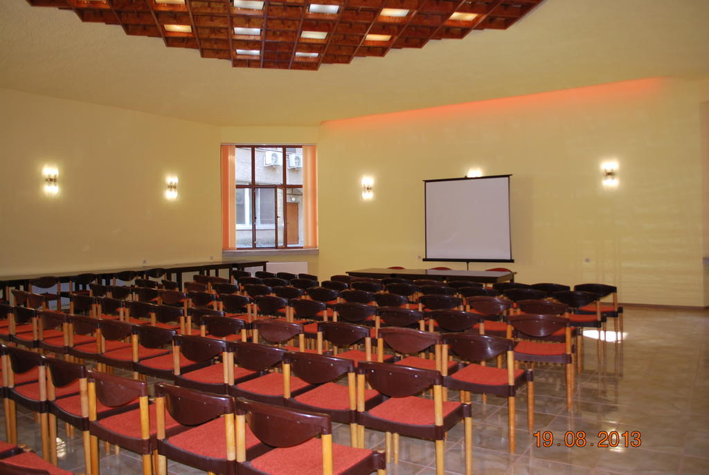 Hotel Central Razgrad Buitenkant foto